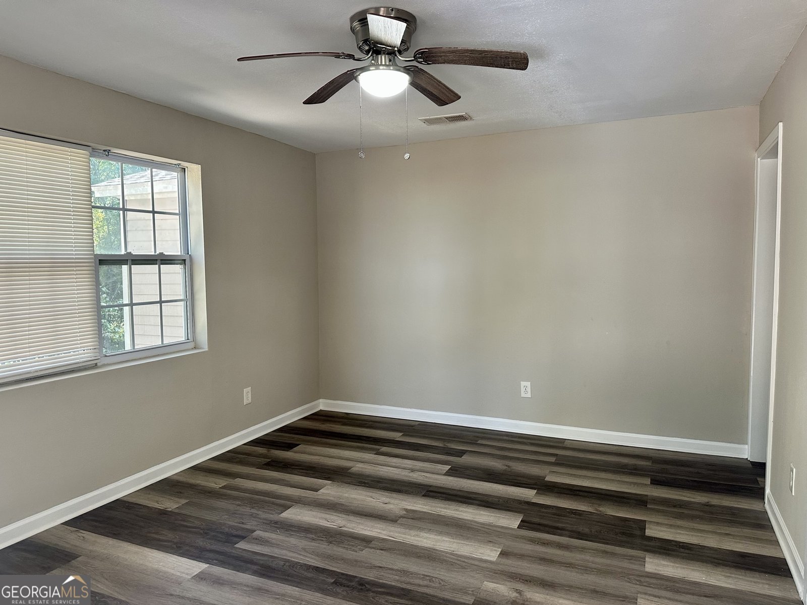 55 Bay Street Fairburn - 3