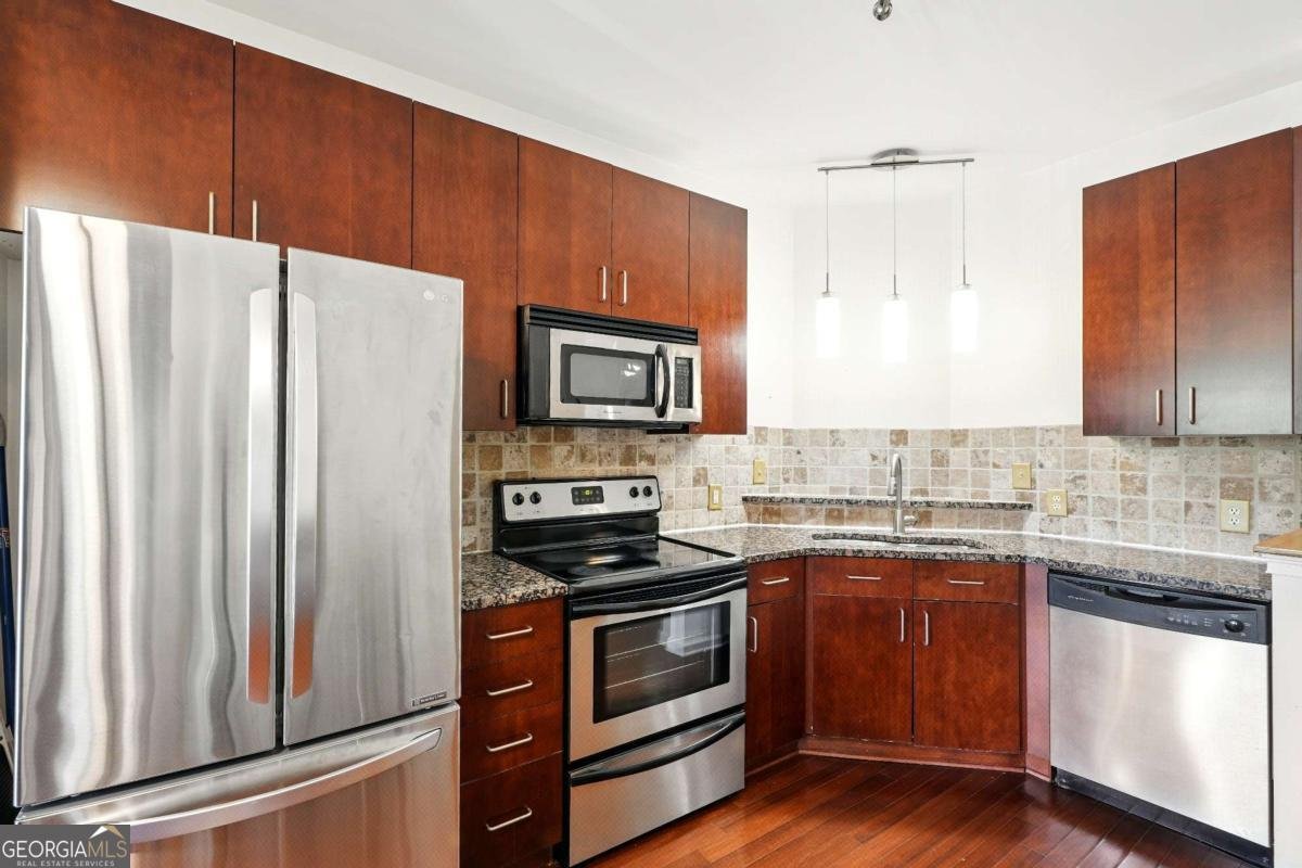 898 Oak Street Atlanta - 2