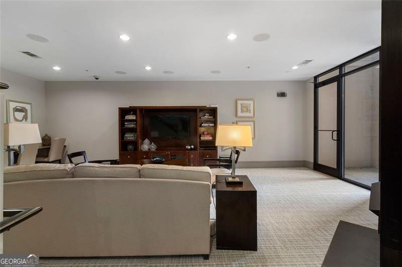 3621 Vinings Slope Atlanta - 28