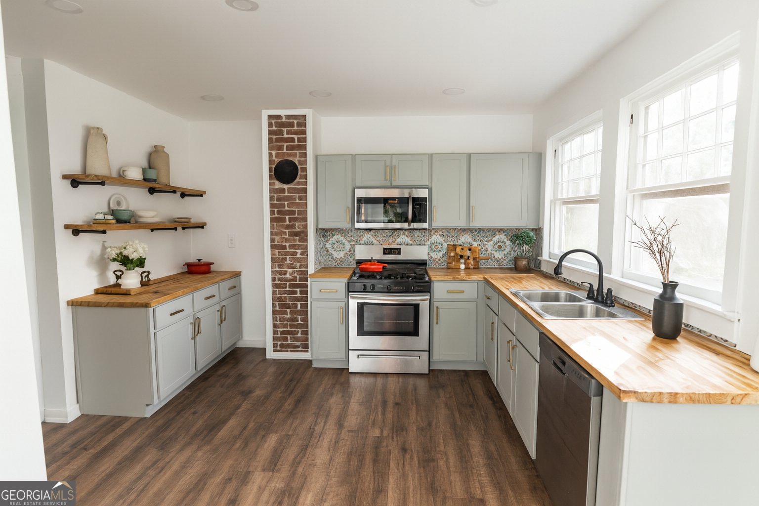 622 Whitney Avenue Albany - 13