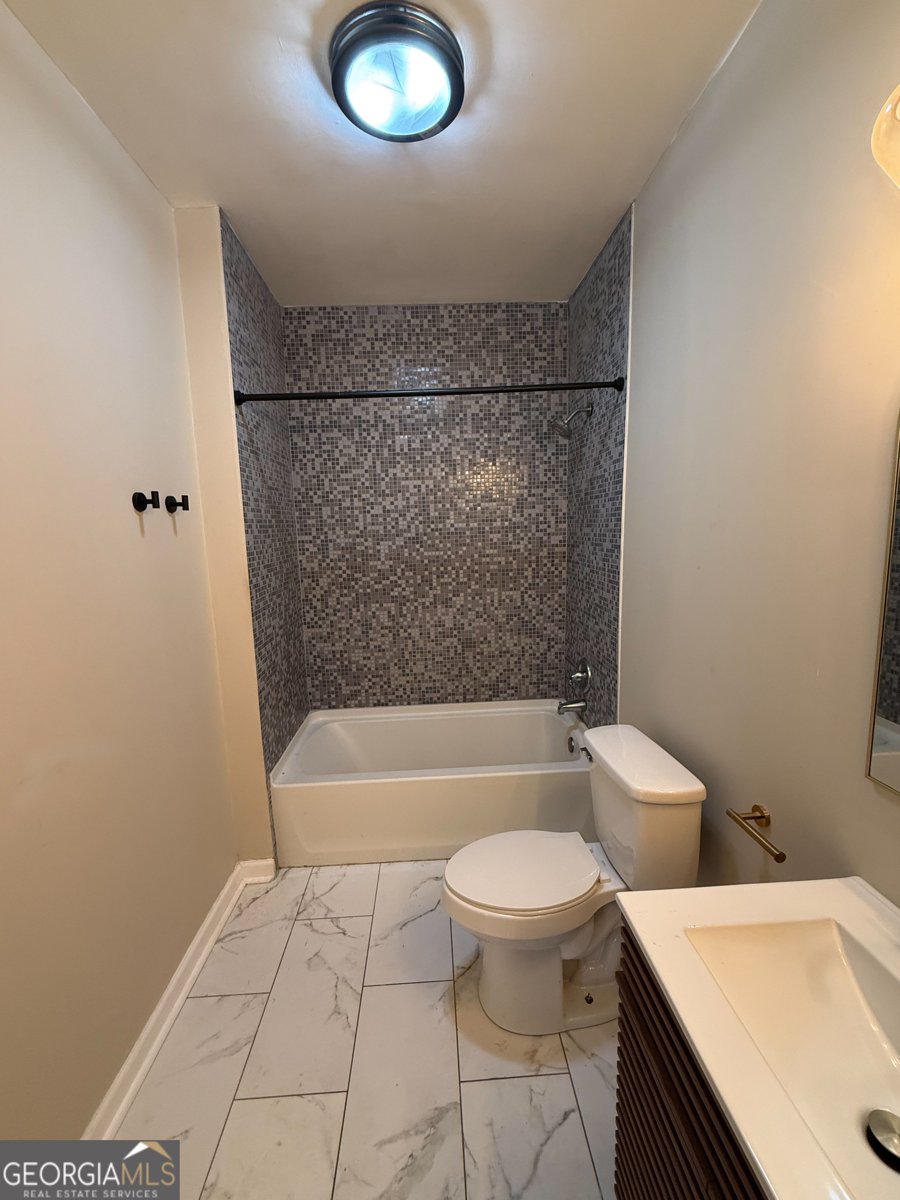 1097 Fortress Avenue Atlanta - 21