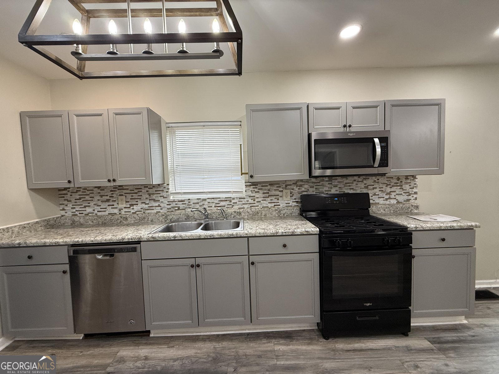 1097 Fortress Avenue Atlanta - 23