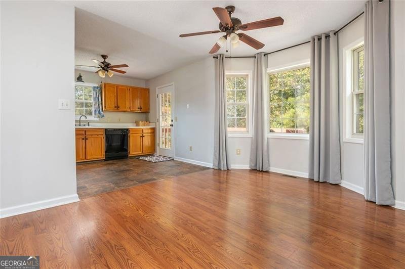 160 SUMMER LAKE Drive Dallas - 15