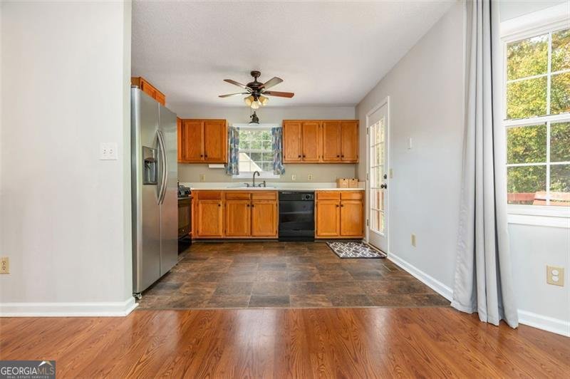 160 SUMMER LAKE Drive Dallas - 17