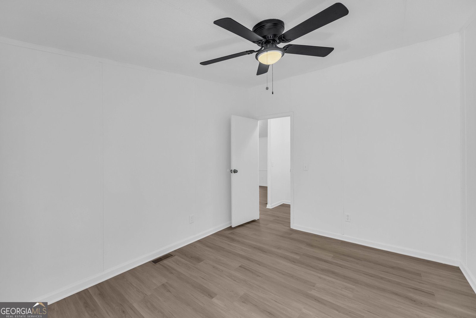 57 Pleasant Lane Comer - 25