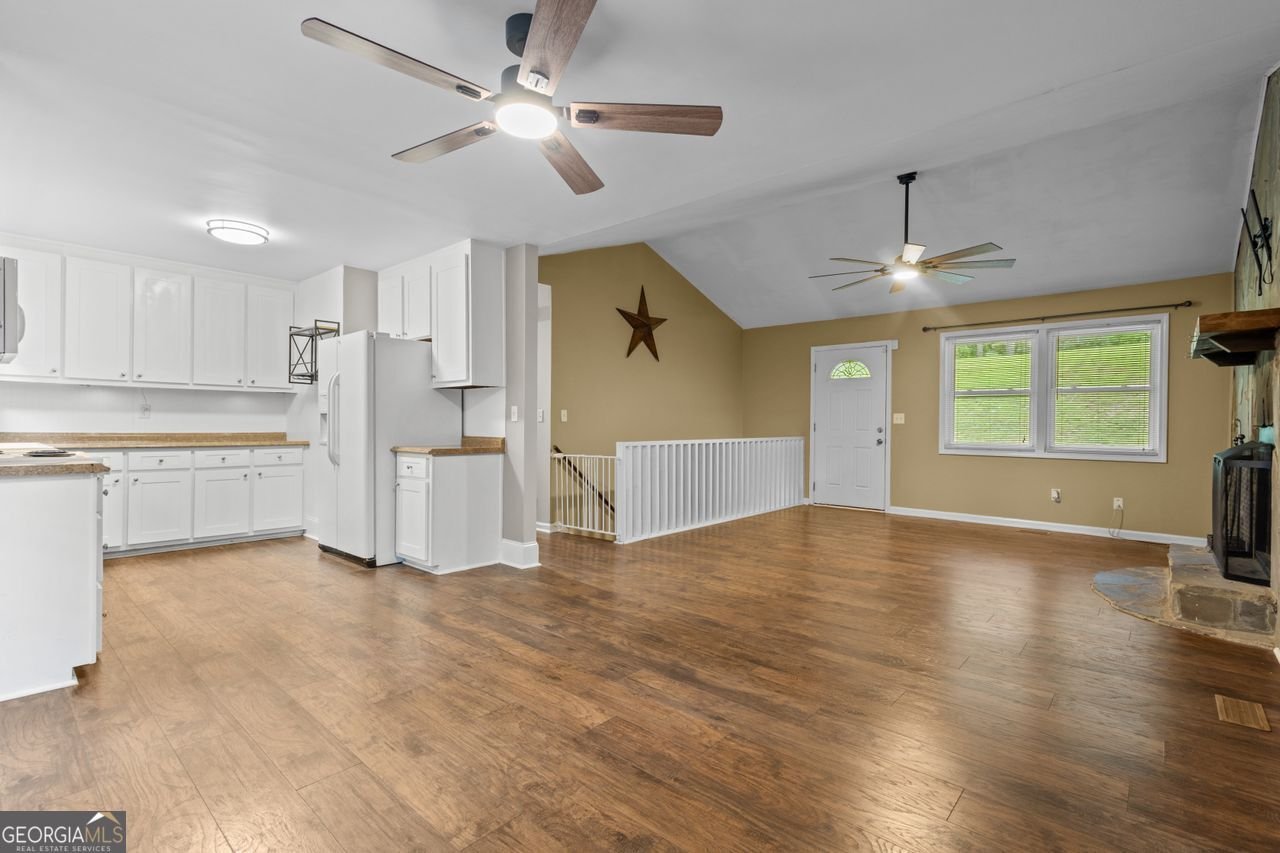 8990 TWEEDDALE Winston - 14