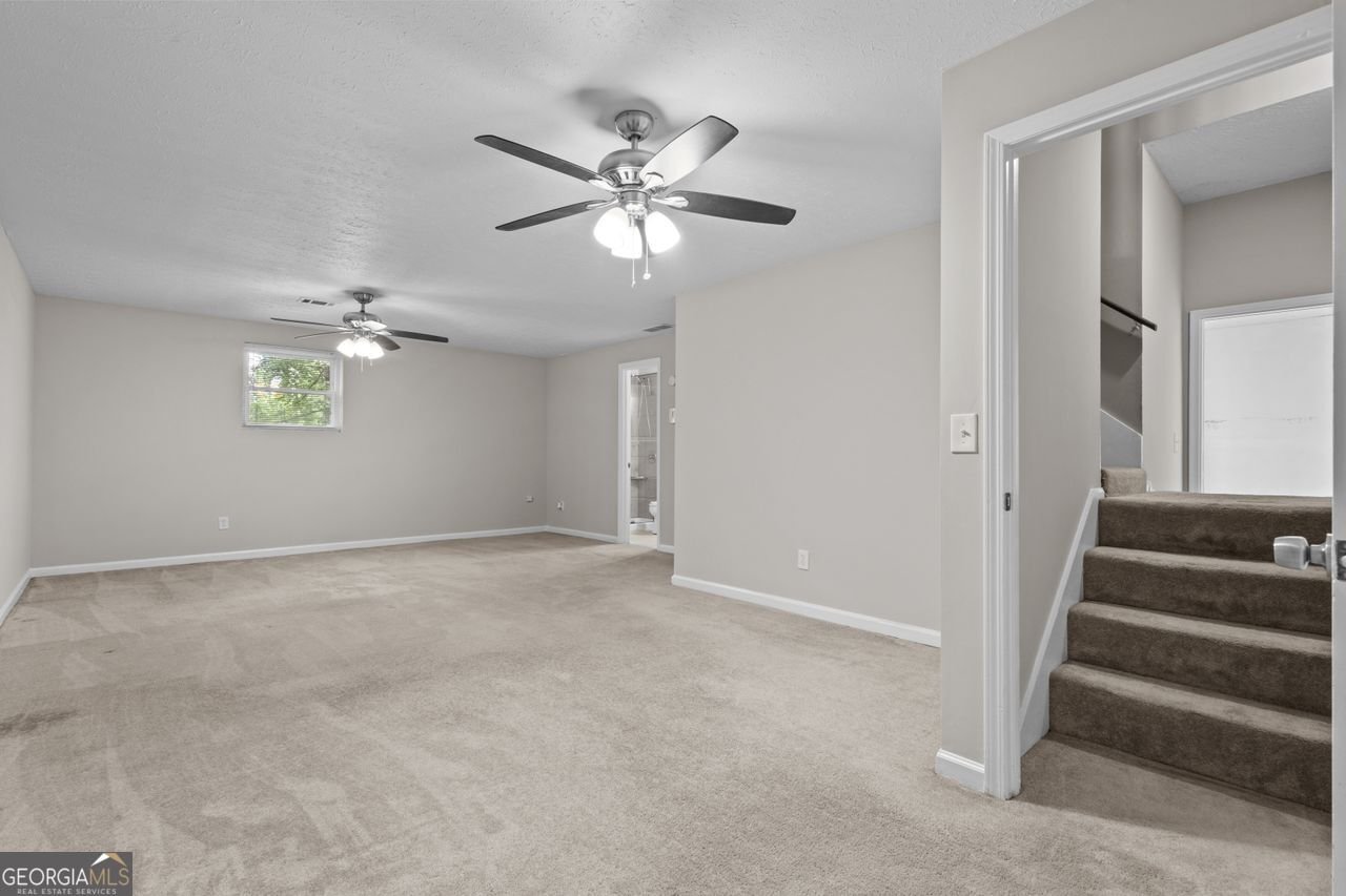 8990 TWEEDDALE Winston - 25