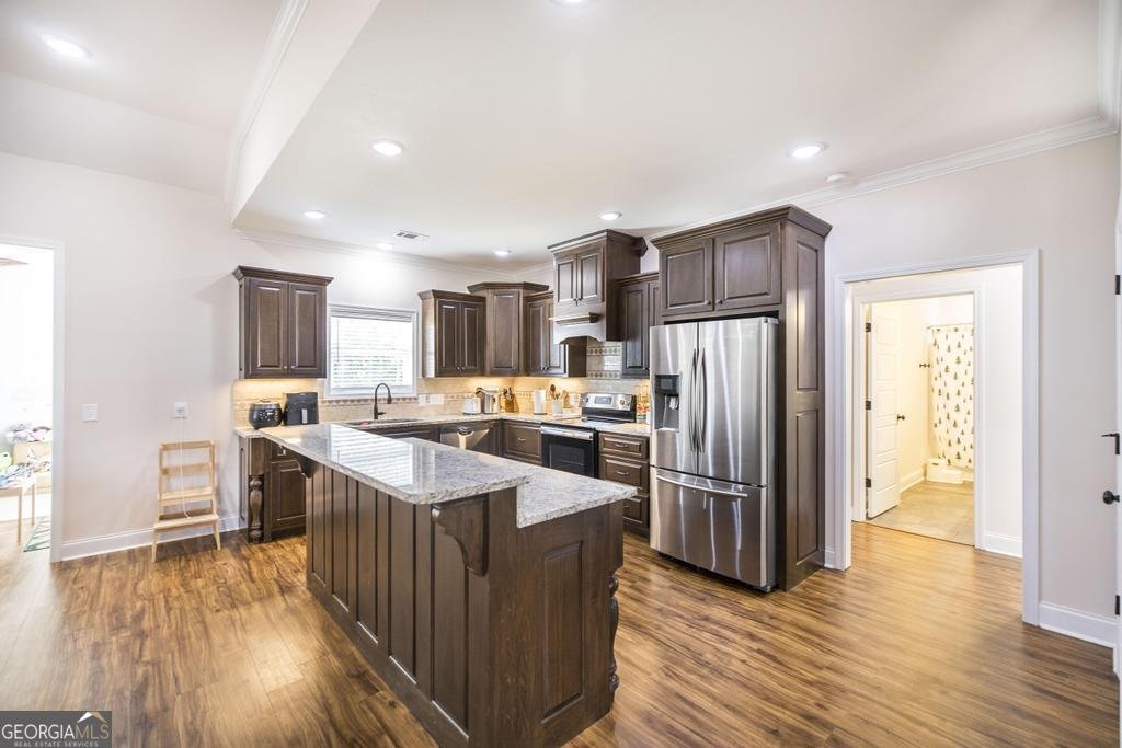 219 Rowland Circle Byron - 1