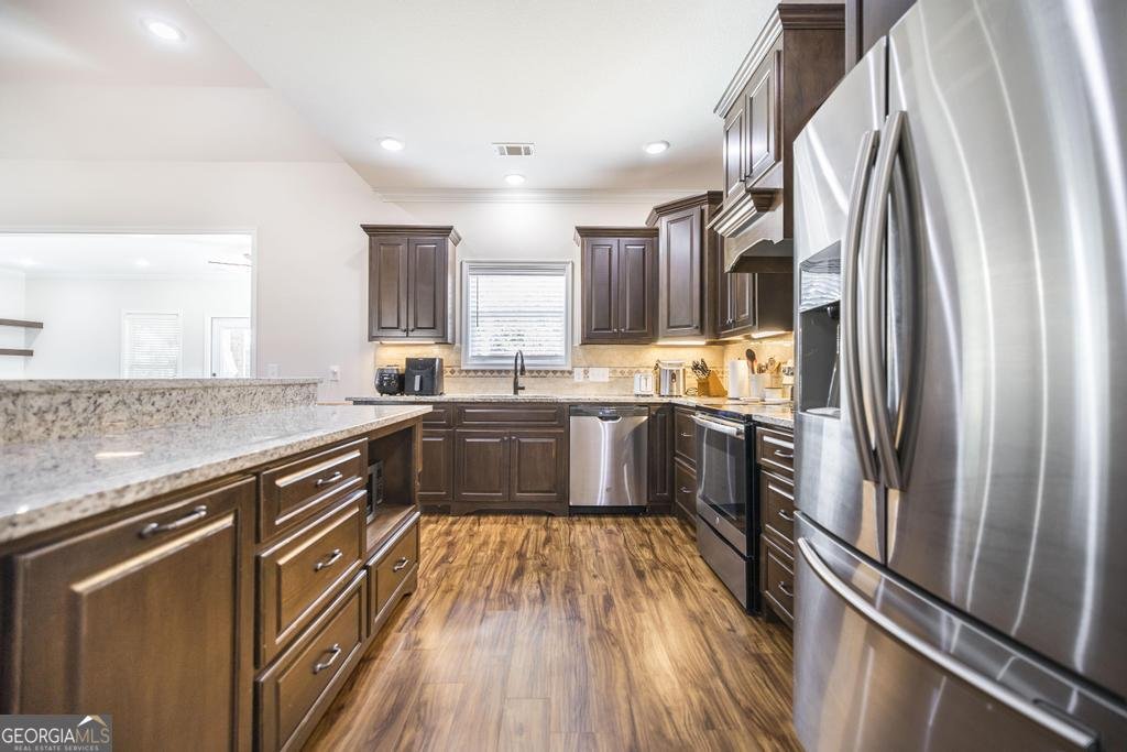 219 Rowland Circle Byron - 2