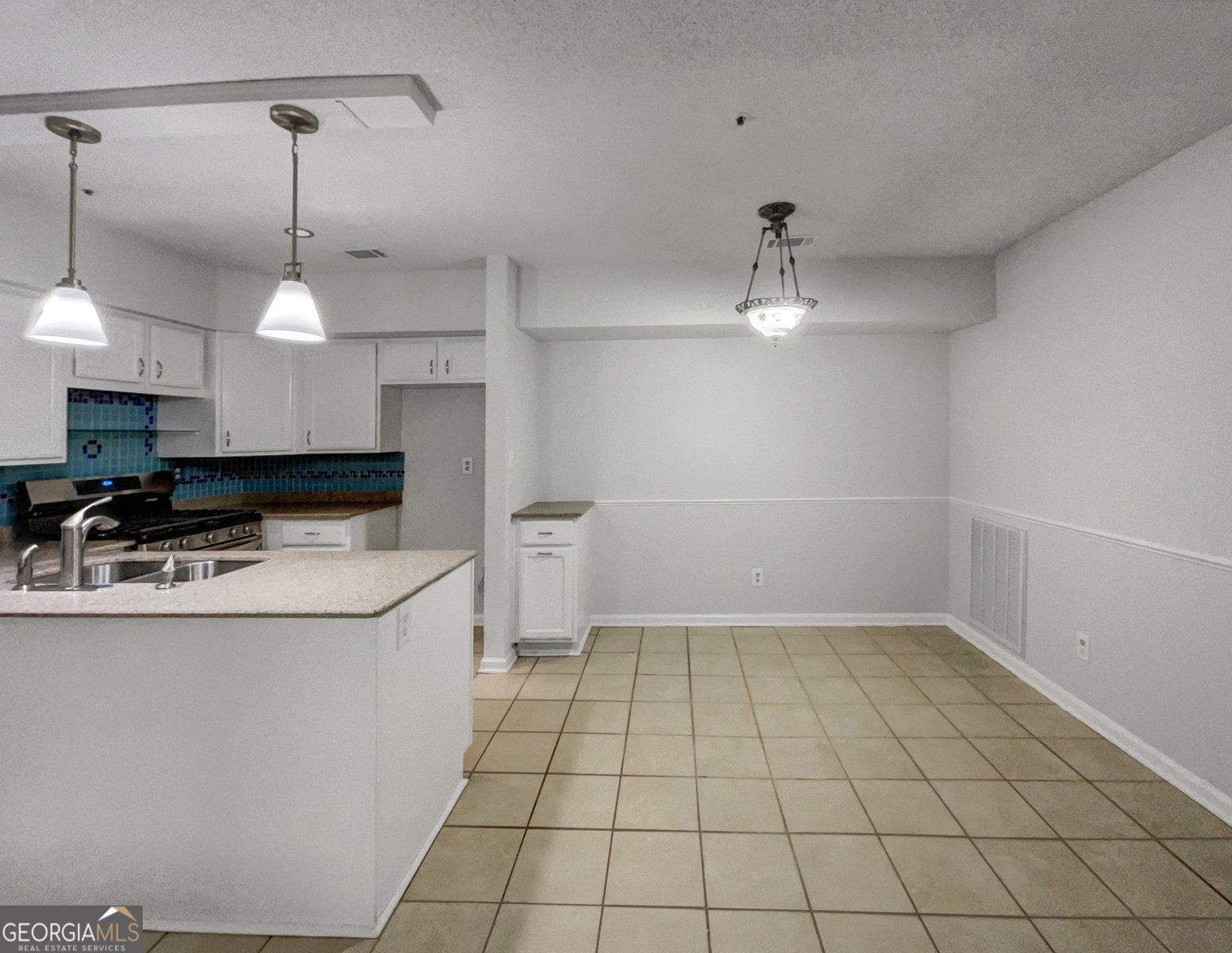 219 Cobblestone Trail Avondale Estates - 10