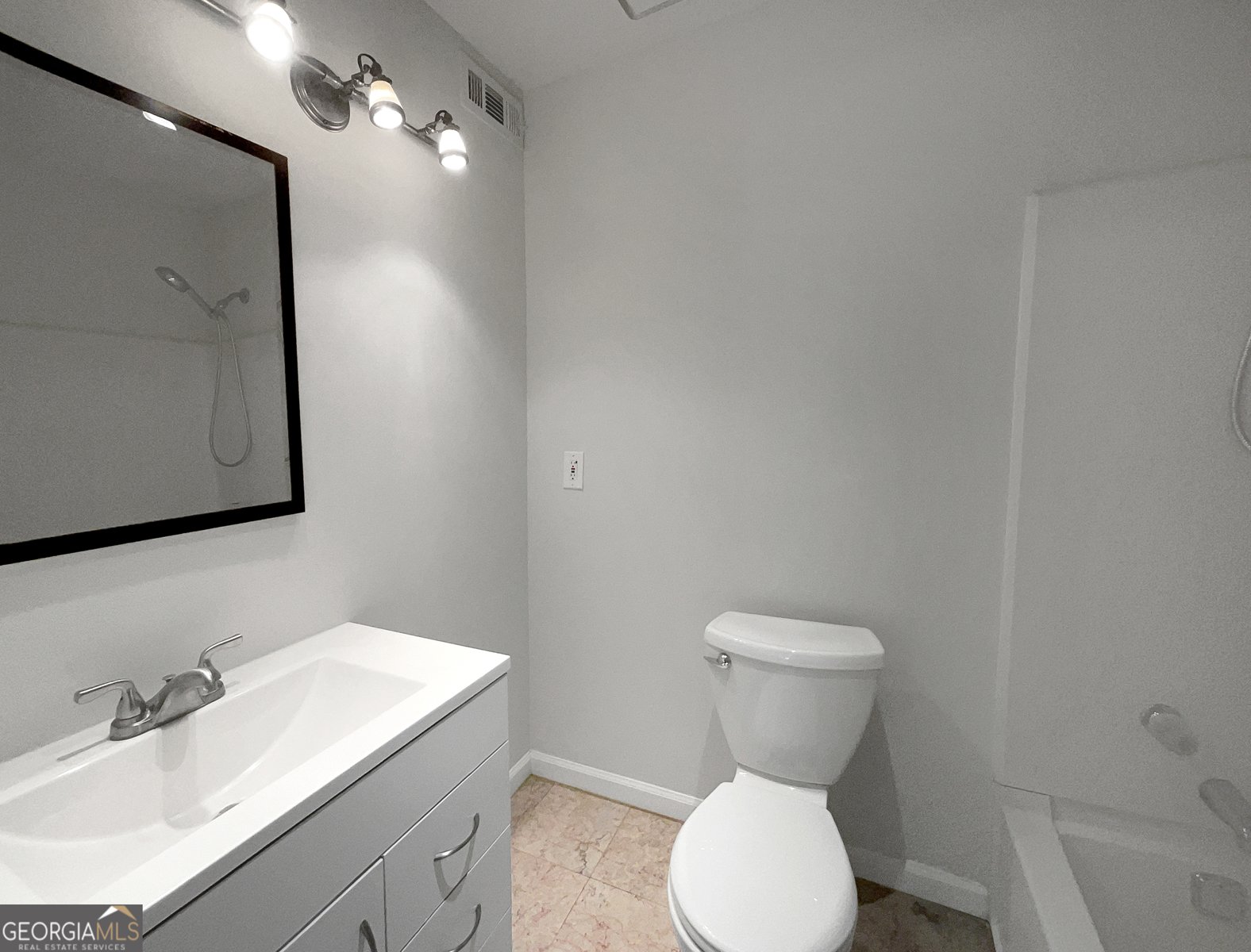 219 Cobblestone Trail Avondale Estates - 17