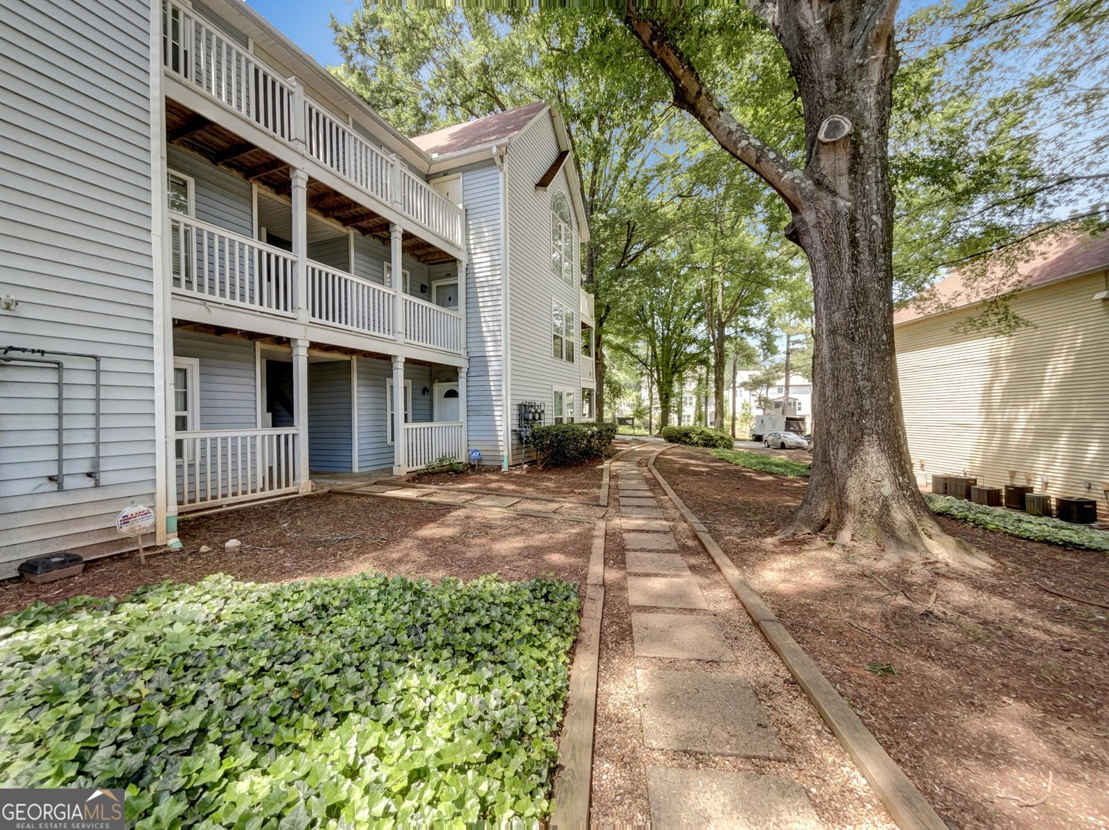 219 Cobblestone Trail Avondale Estates - 22