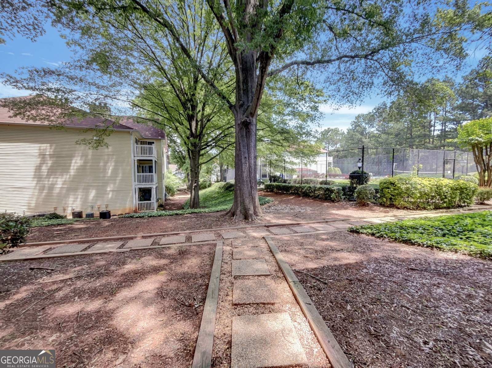 219 Cobblestone Trail Avondale Estates - 23