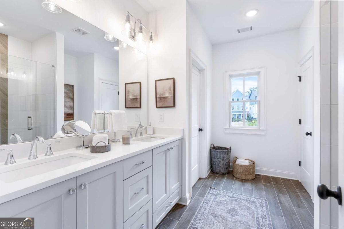 3312 Springhaven Avenue Hapeville - 28