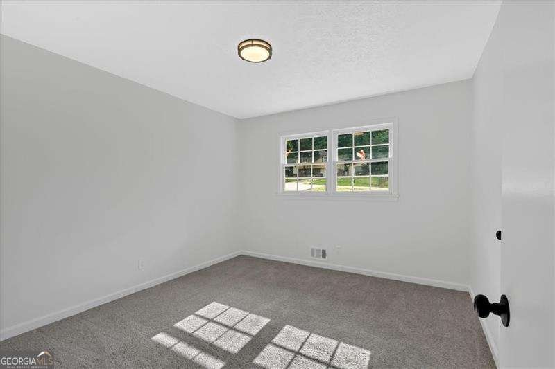 5689 Woodland Drive Acworth - 8