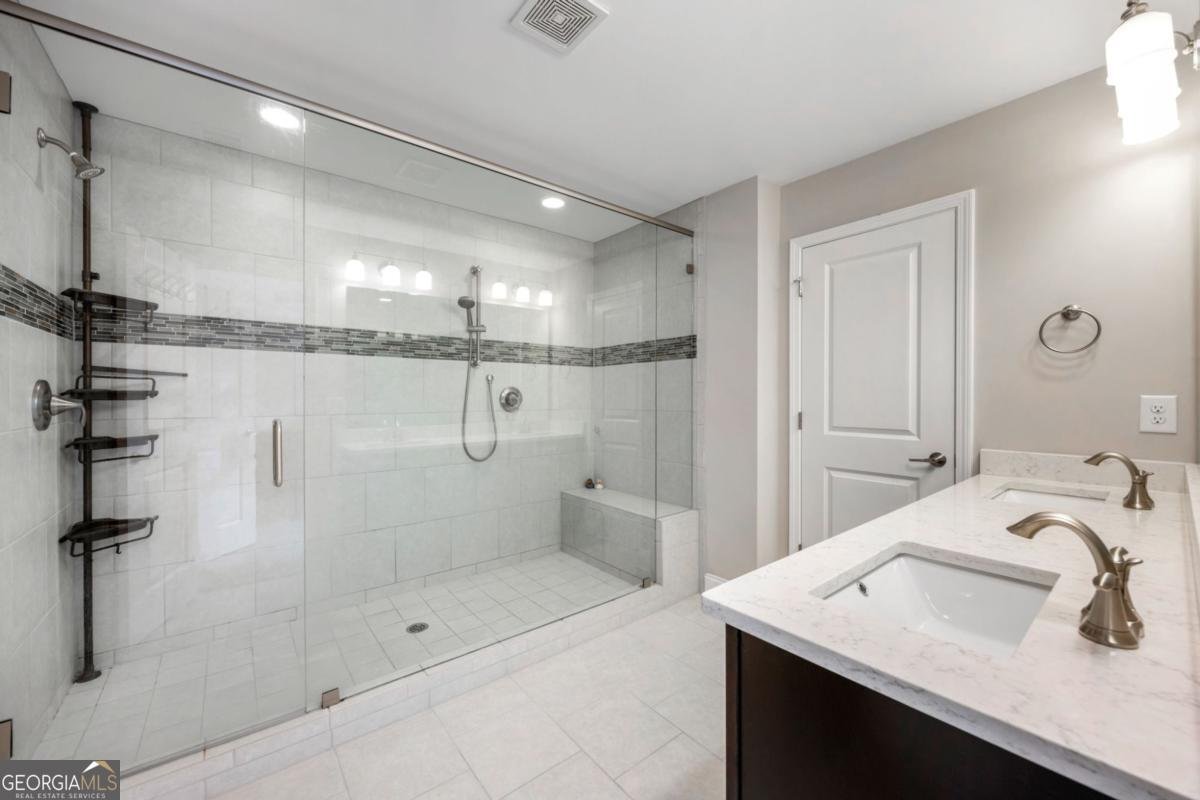 2145 Coventry Drive Brookhaven - 21