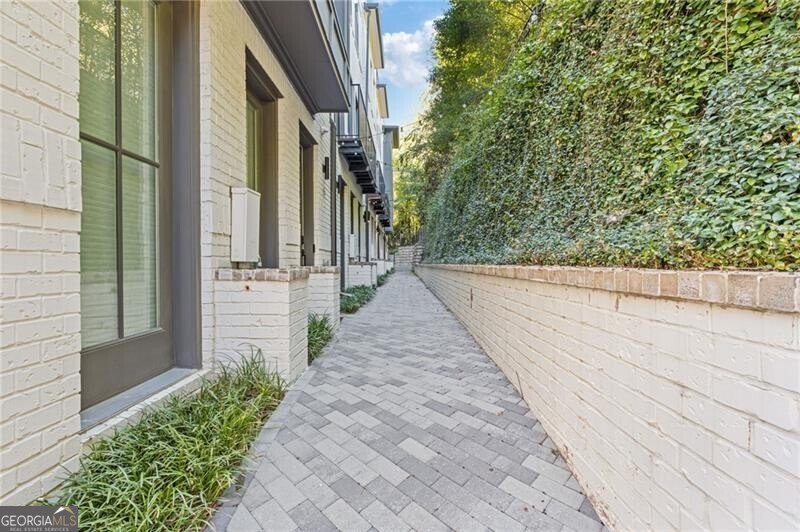 574 Boulevard Place Atlanta - 1