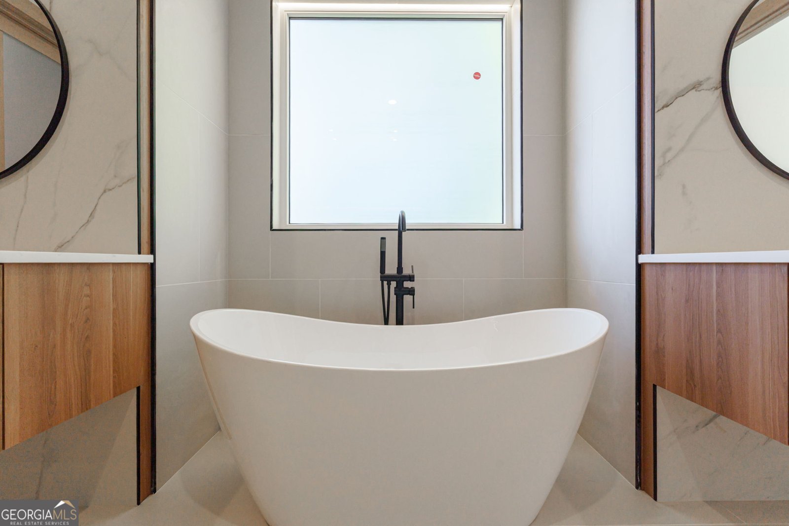 1110 Flowers Drive Cumming - 83