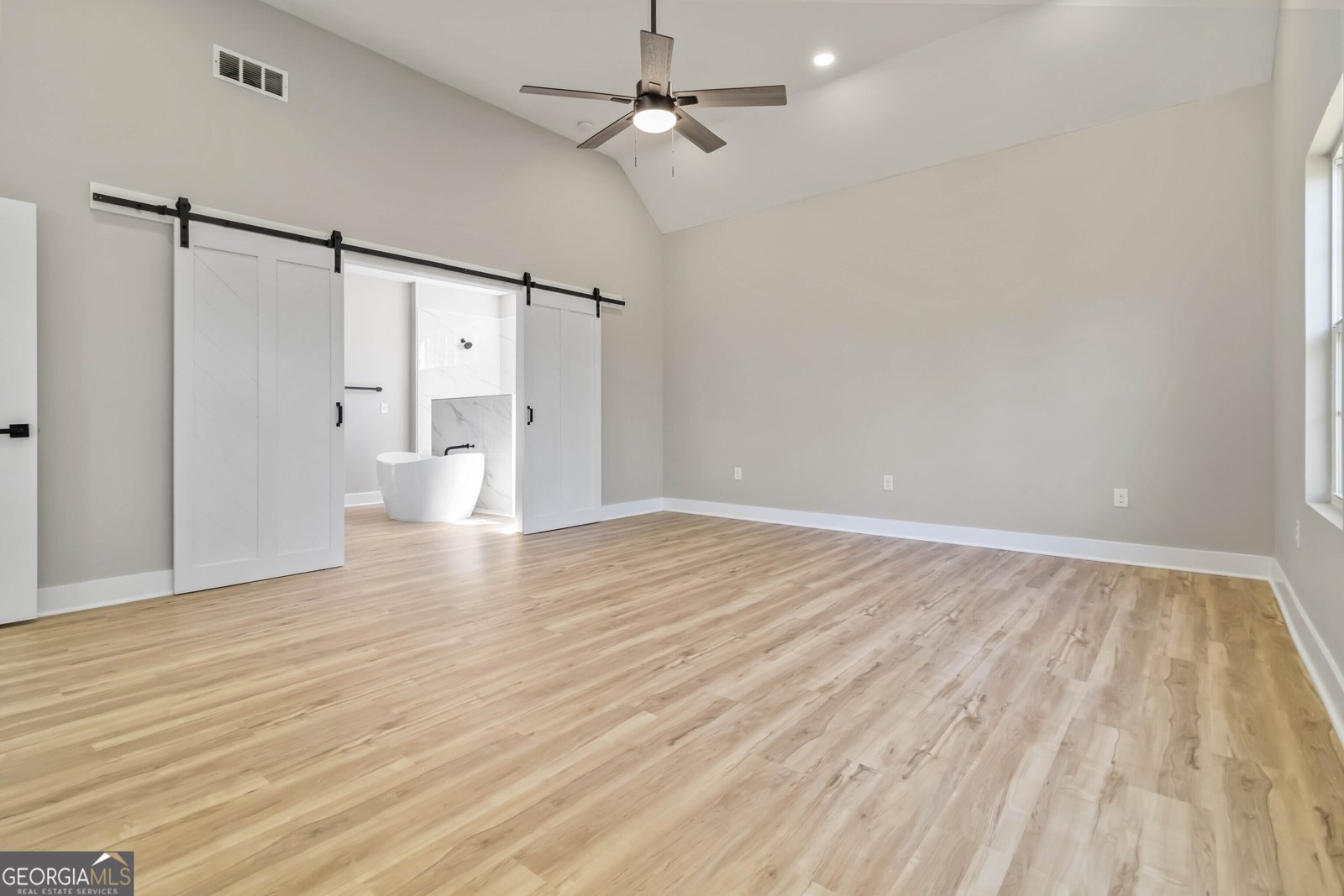 2433 Wyncreek Drive Atlanta - 3