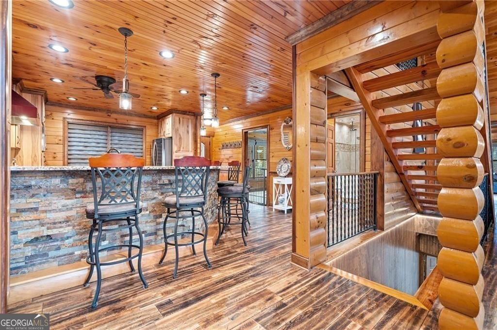 5281 Laurel Lane Gainesville - 22