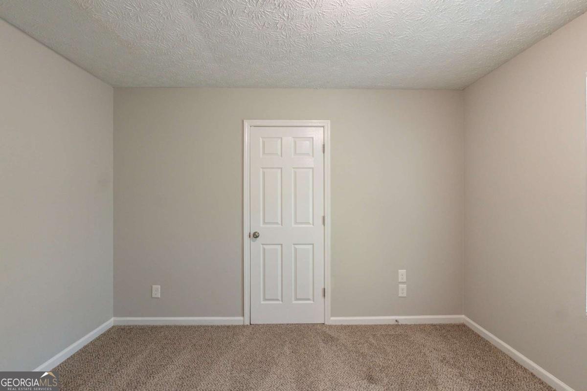 6205 Leverett Drive Lithonia - 19