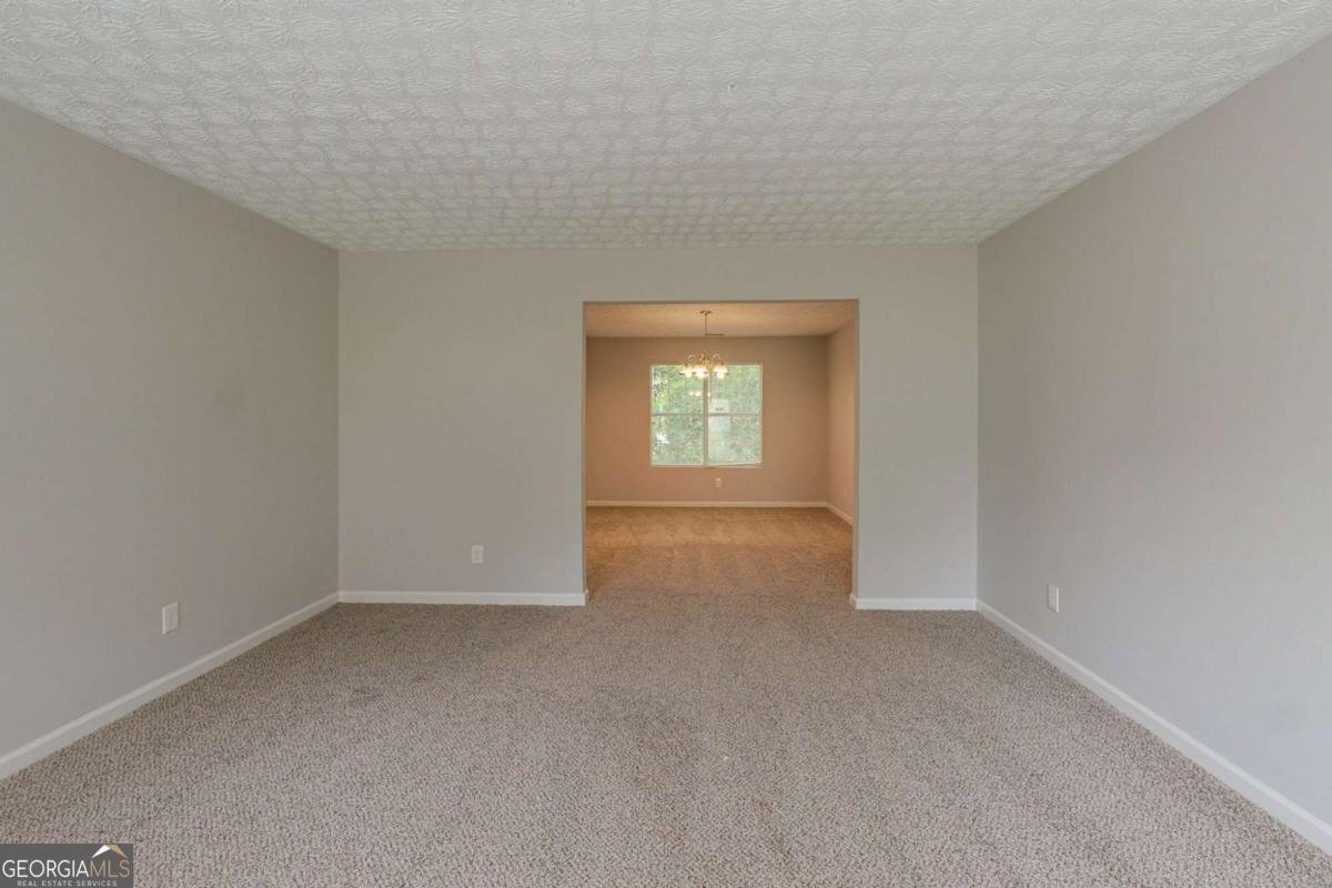 6205 Leverett Drive Lithonia - 6