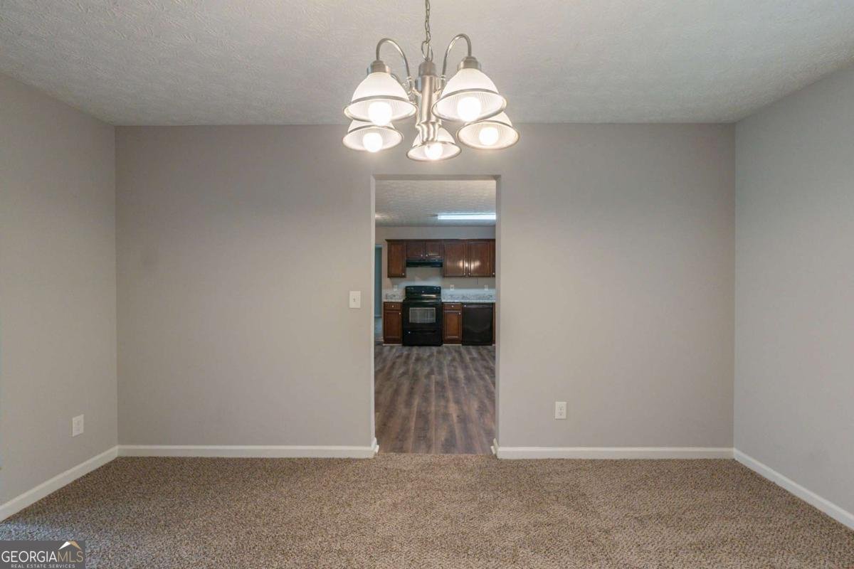 6205 Leverett Drive Lithonia - 8