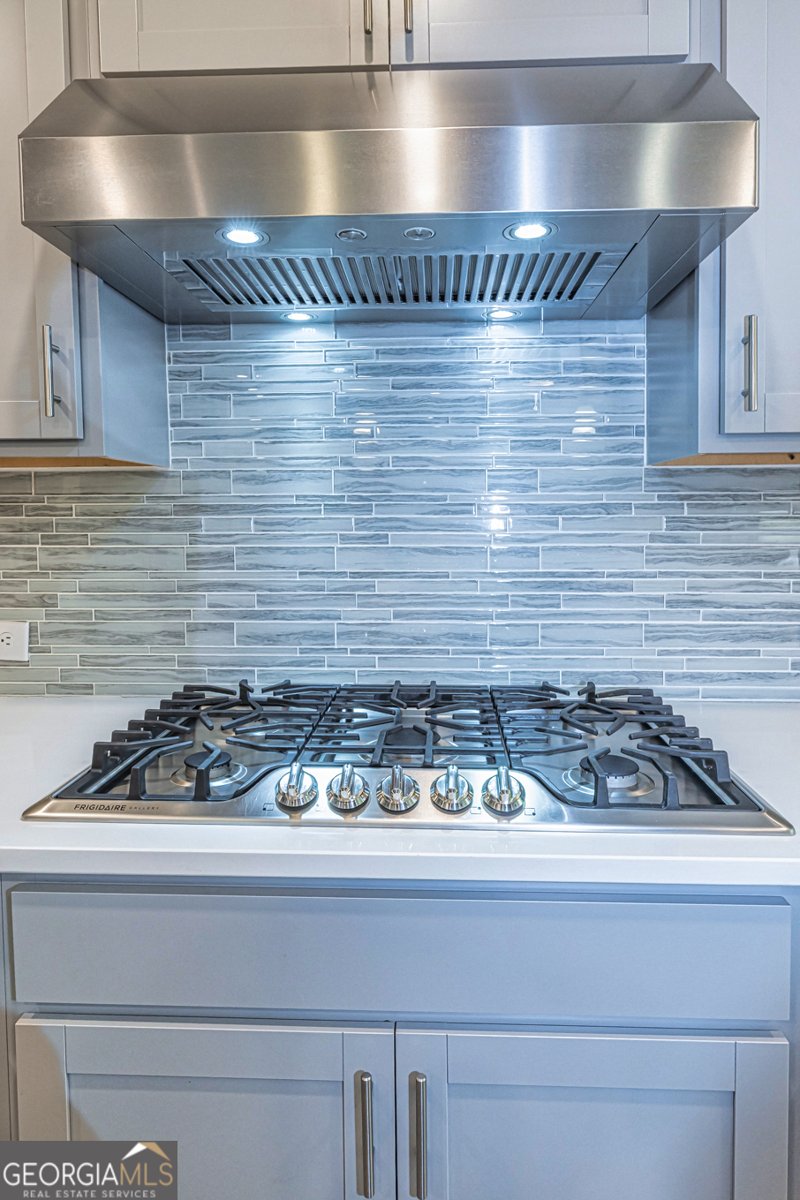 565 Timberbrook Drive Sharpsburg - 16
