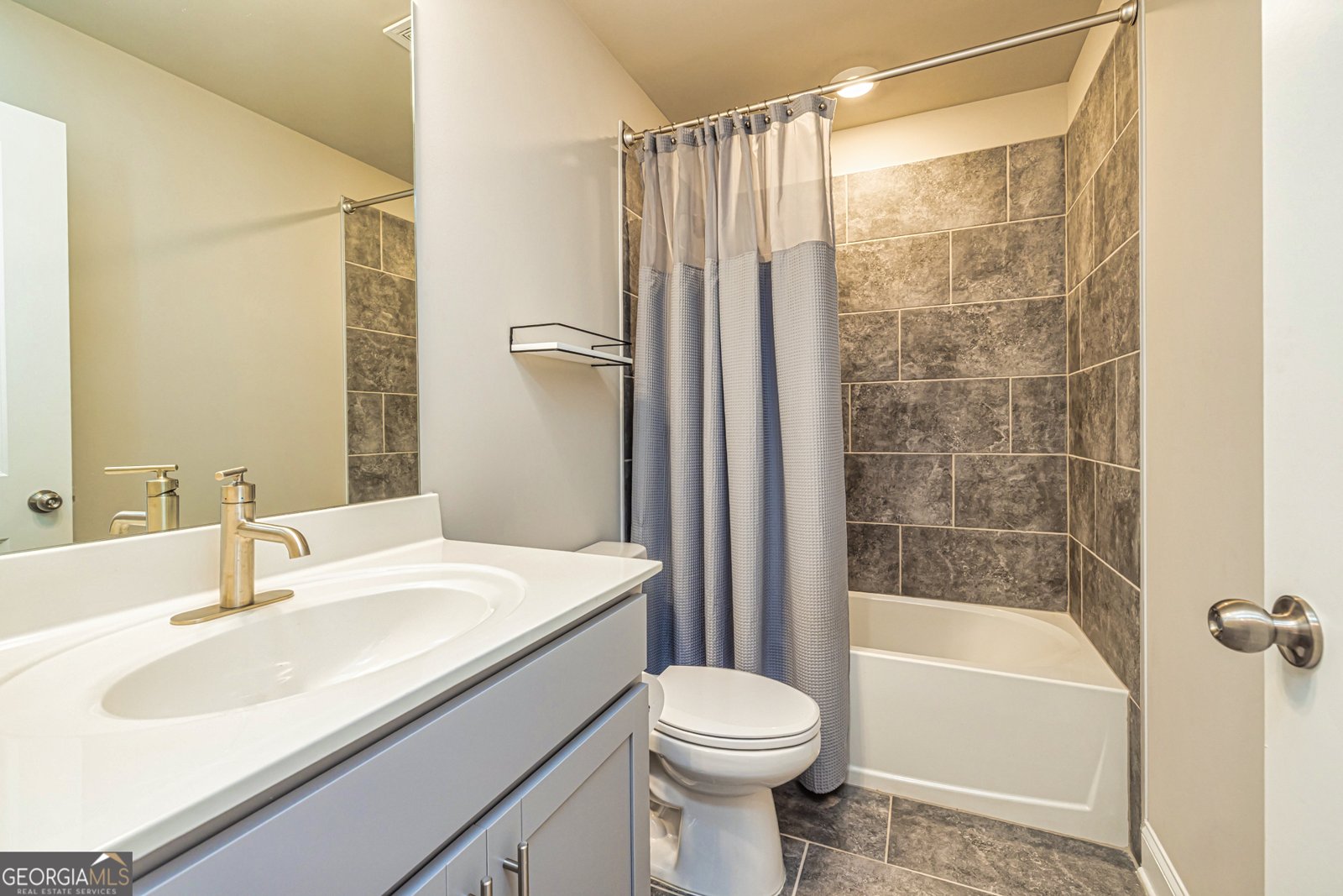 565 Timberbrook Drive Sharpsburg - 35