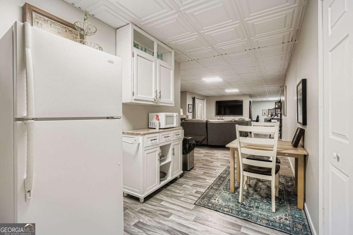 7277 AVALON Drive Douglasville - 33