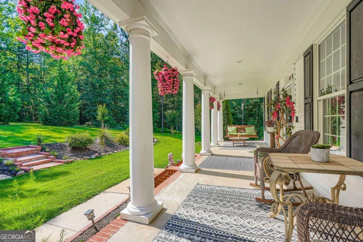 7277 AVALON Drive Douglasville - 40