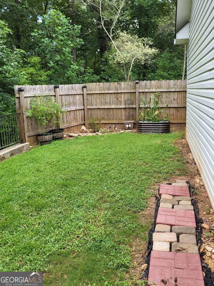 7277 AVALON Drive Douglasville - 51