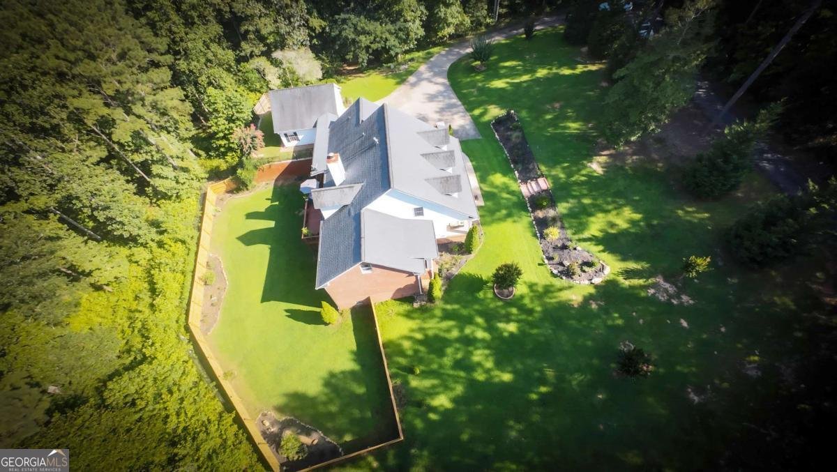 7277 AVALON Drive Douglasville - 59