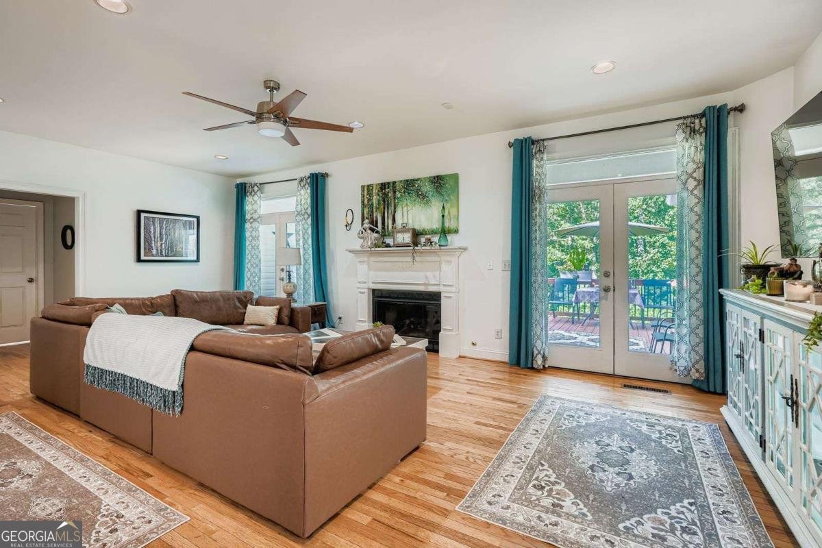 7277 AVALON Drive Douglasville - 7