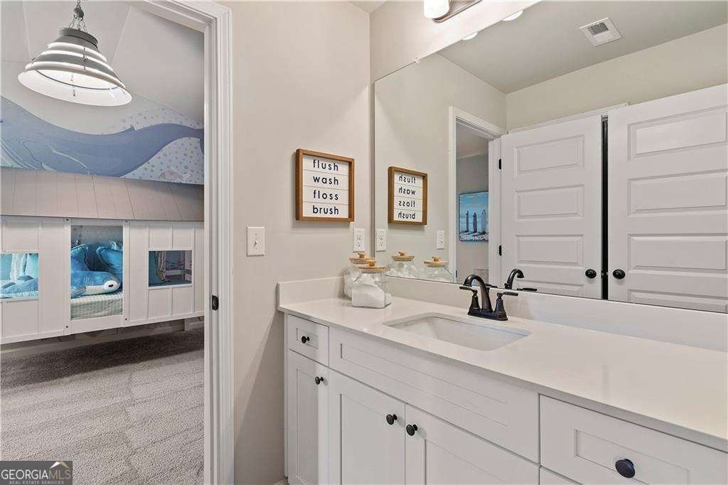 211 Linford Drive Locust Grove - 36