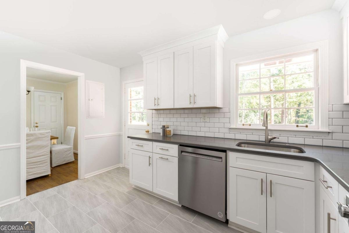 2611 Warwick Circle Atlanta - 12