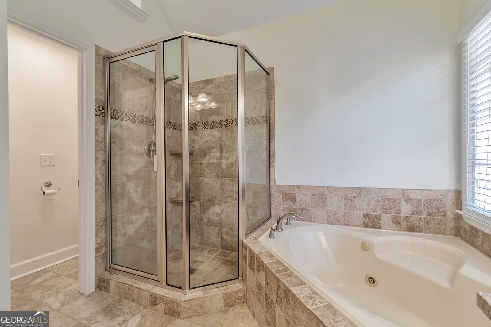 2305 Compton Place Suwanee - 9