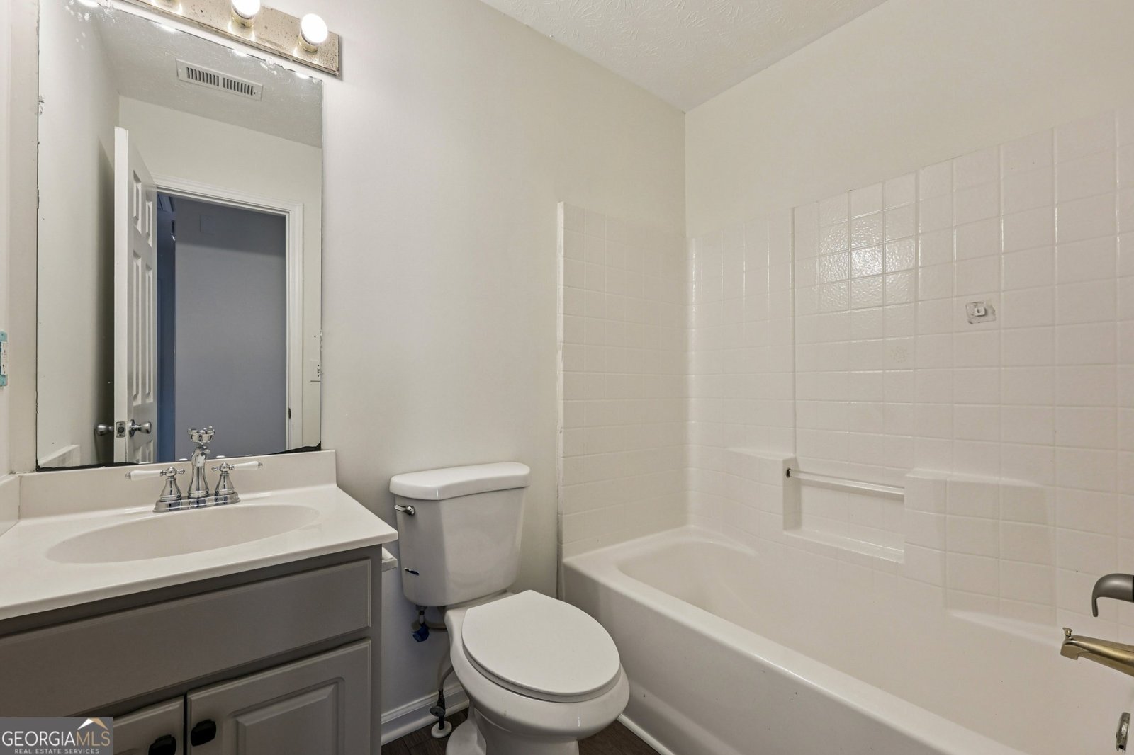 390 Manor Glen Drive Suwanee - 20