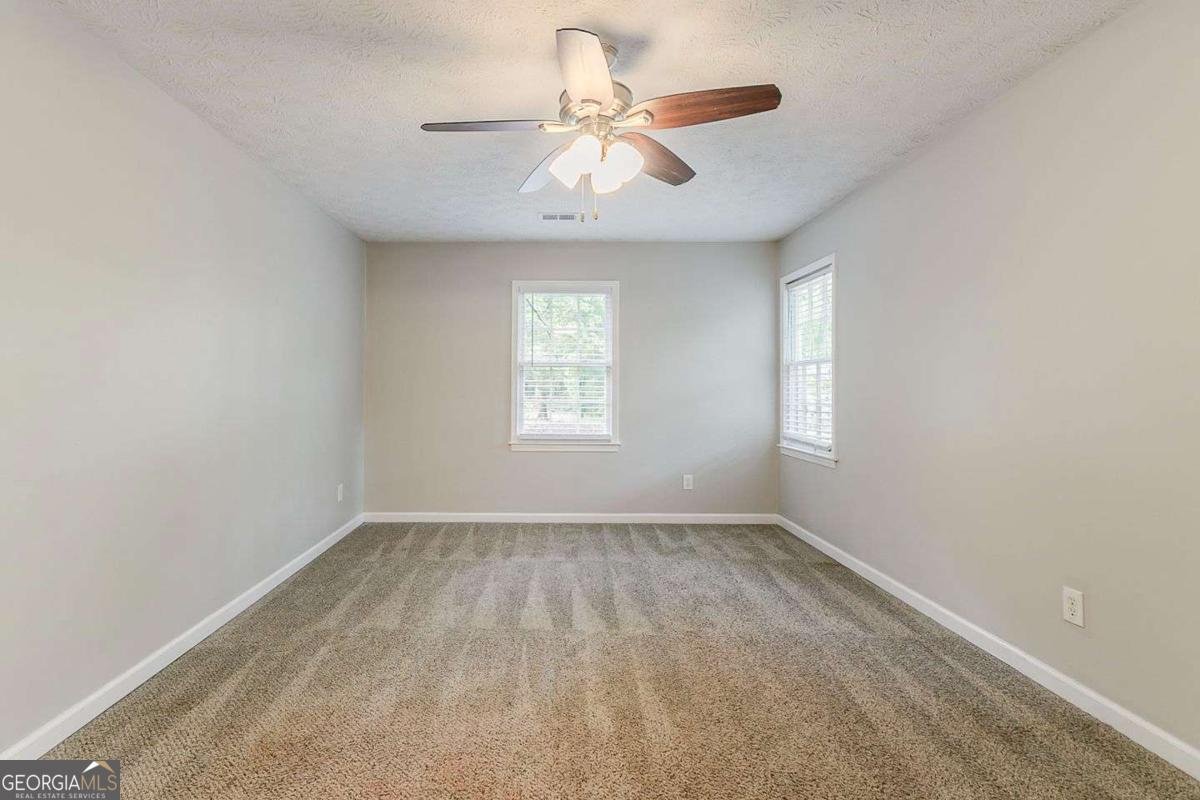 205 Fayette Drive Fayetteville - 17