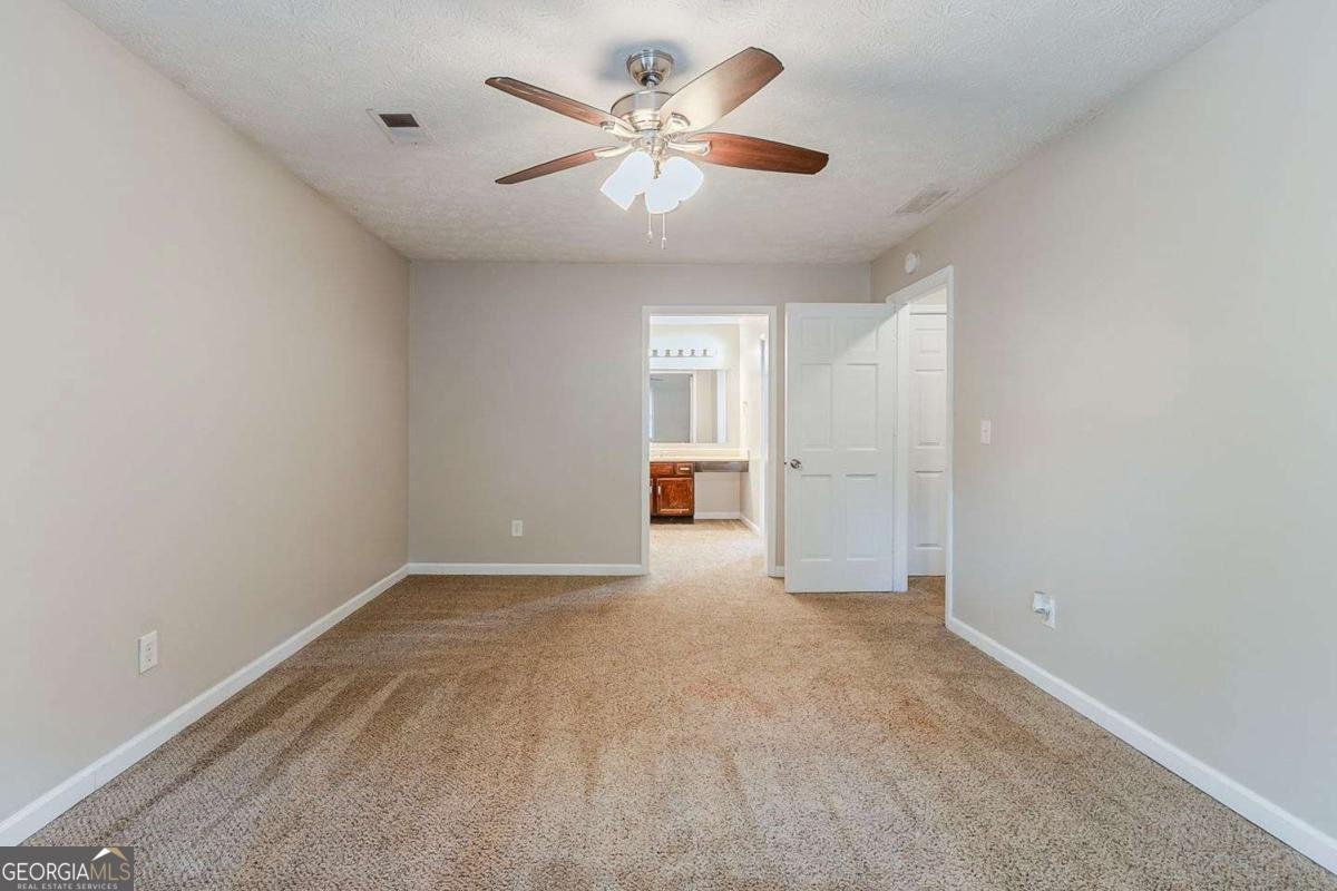 205 Fayette Drive Fayetteville - 18