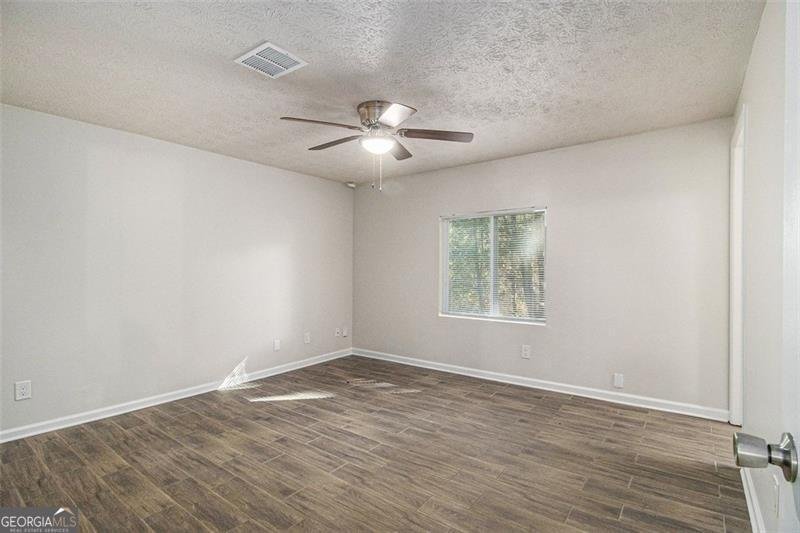 2154 SCARBROUGH Drive Stone Mountain - 13