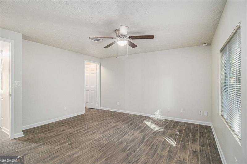 2154 SCARBROUGH Drive Stone Mountain - 14