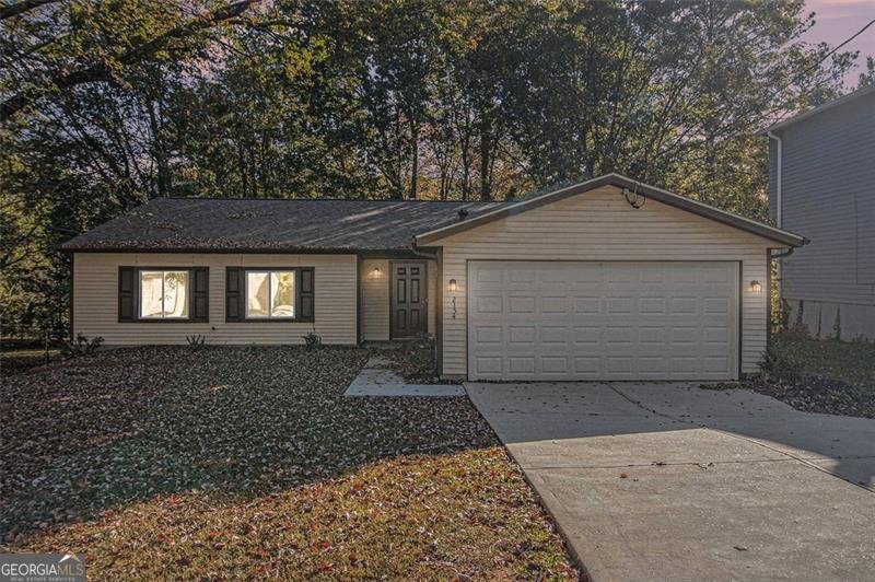 2154 SCARBROUGH Drive Stone Mountain - 27