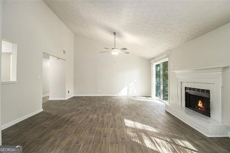 2154 SCARBROUGH Drive Stone Mountain - 5