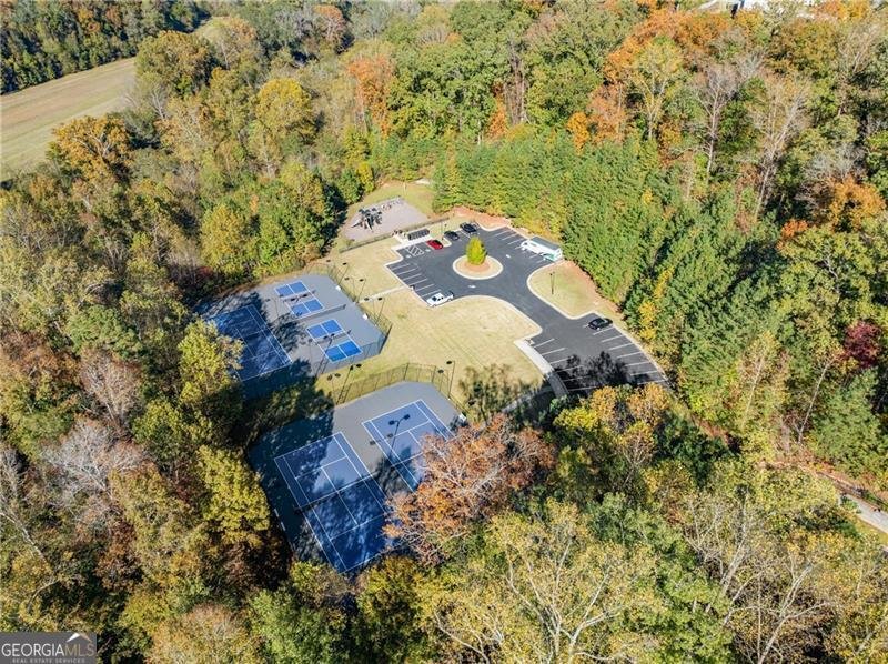 8055 Veranda Curve Ball Ground - 17