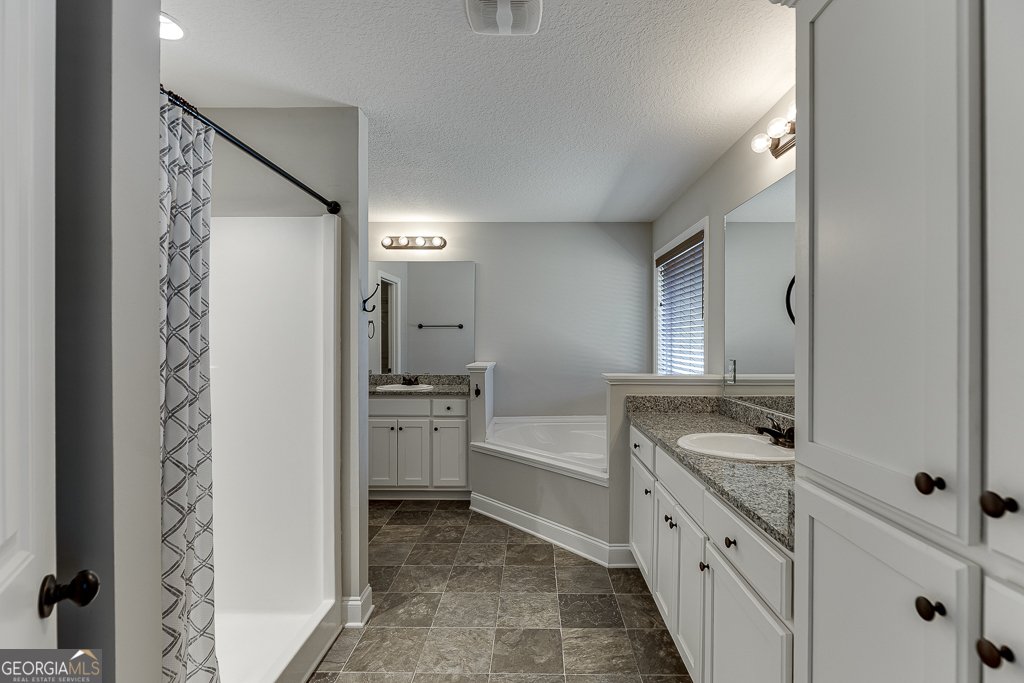 72 McMillian Court Winder - 24