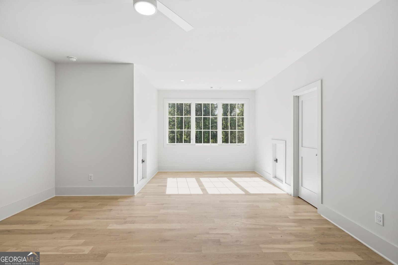 3568 Cloudland Drive Atlanta - 19