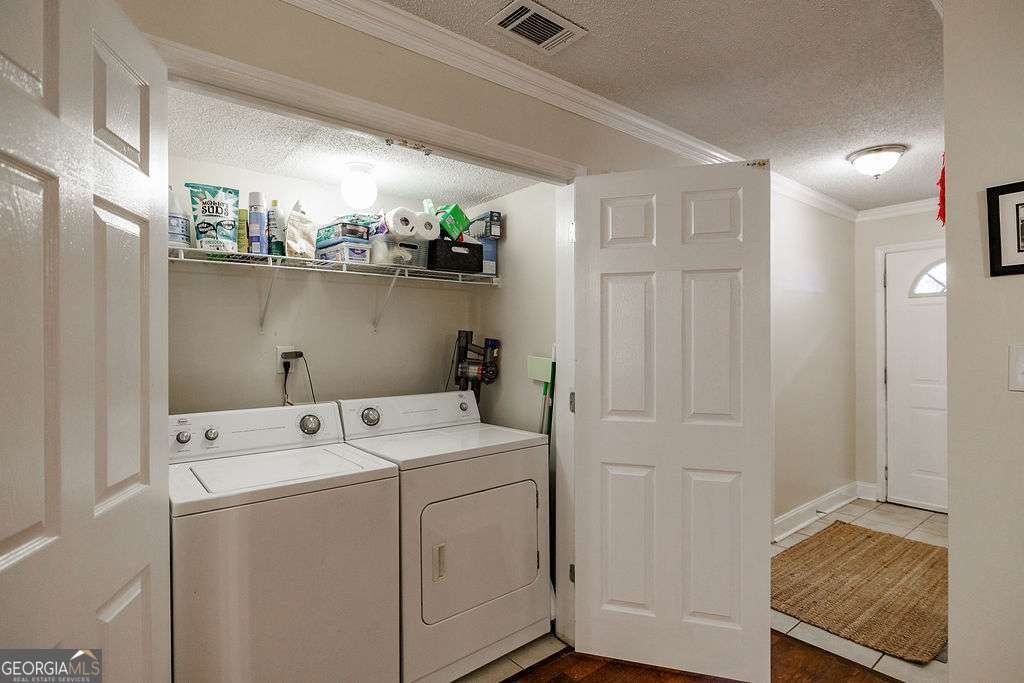 1055 Baxter Street Athens - 17