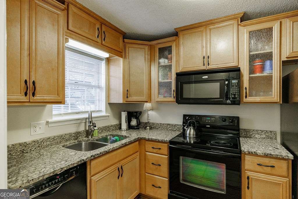 1055 Baxter Street Athens - 7