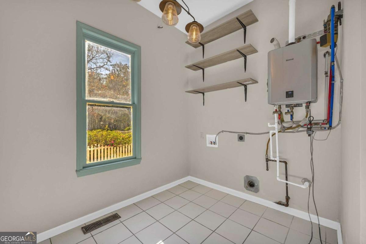 5921 Bostwick Highway Bishop - 29